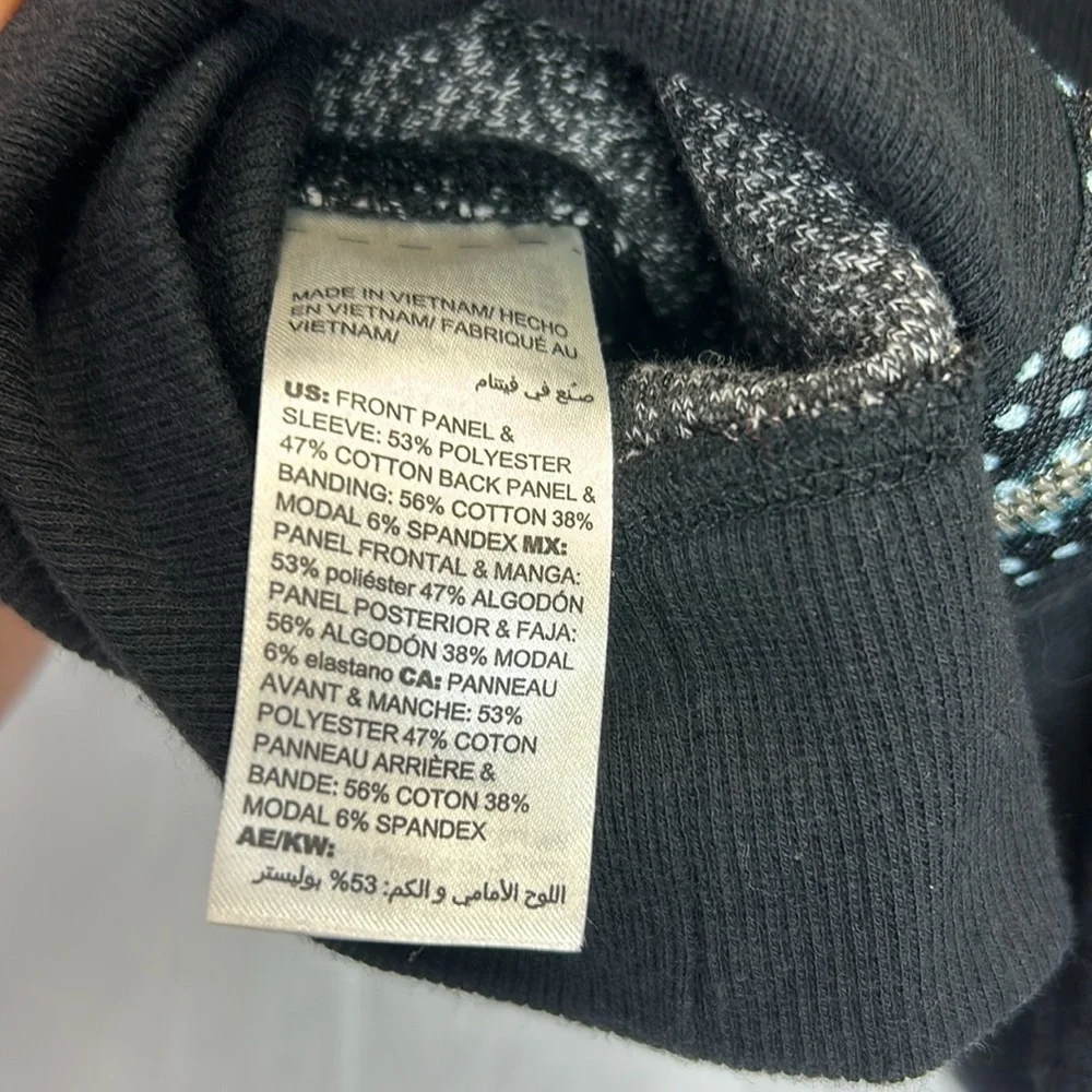 Chico’s Zenergy Black White Sweater With Zippered Detail On Back